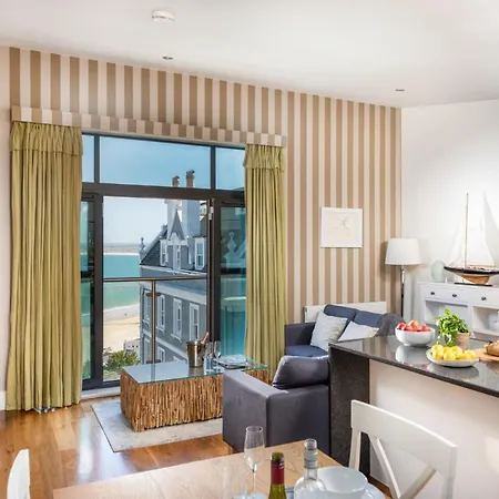 3 Porthminster Mews Apartment *